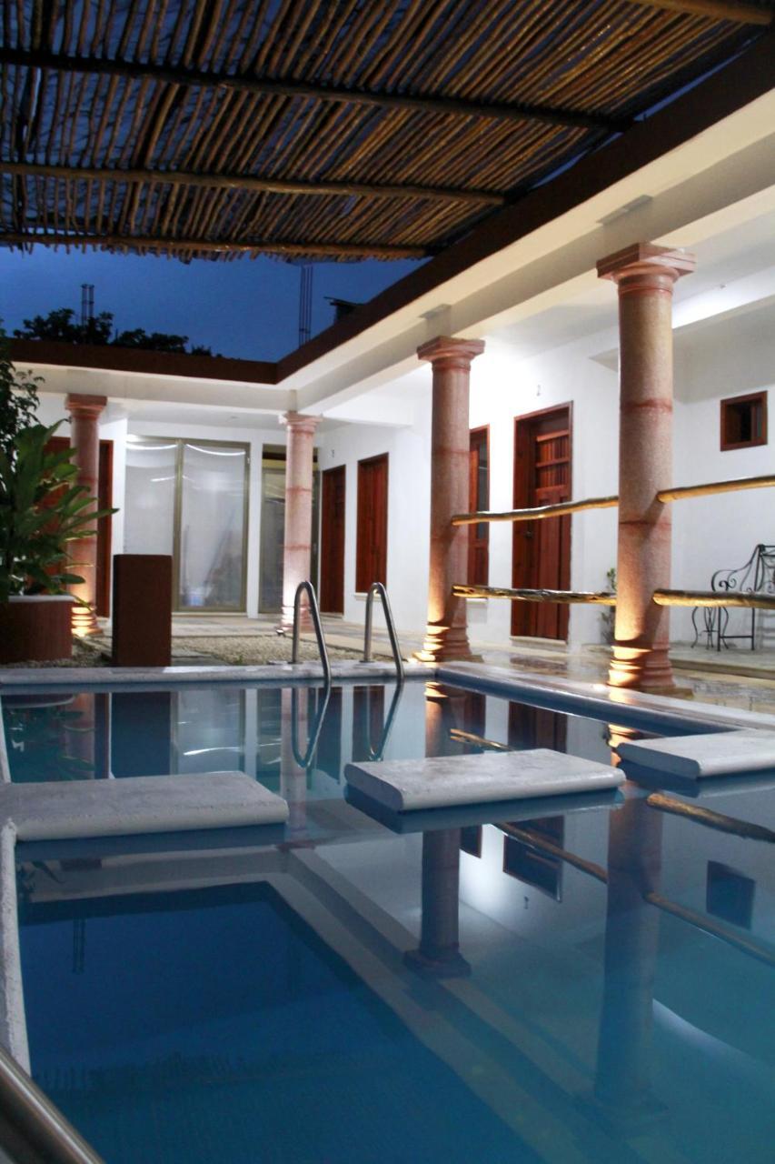 Hotel Las Mestizas Вальядолид Экстерьер фото