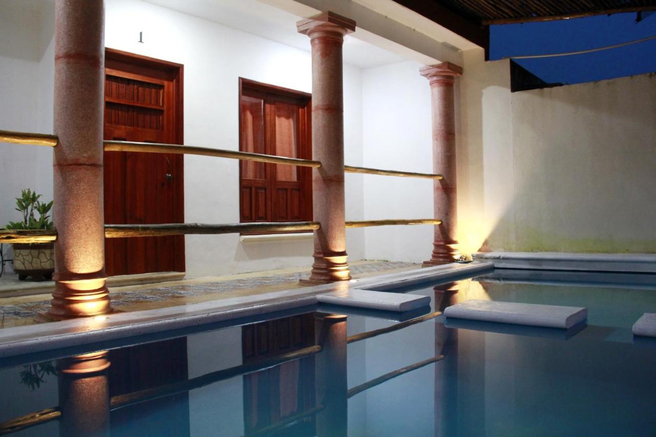 Hotel Las Mestizas Вальядолид Экстерьер фото